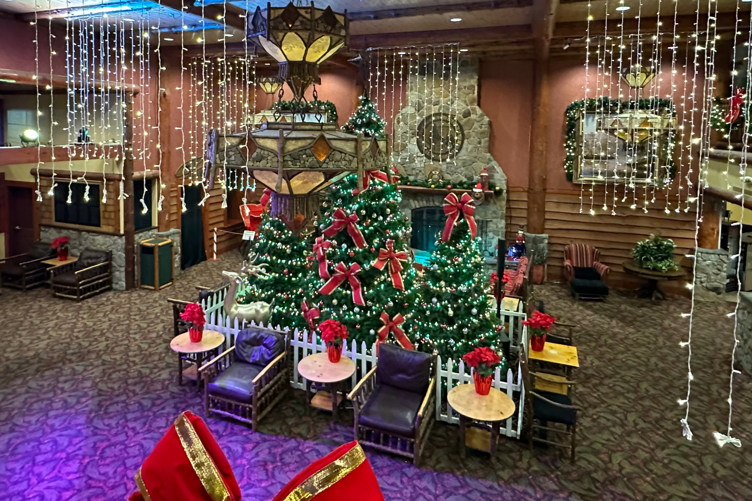 Passholder Exclusive: Holiday in the Lodge